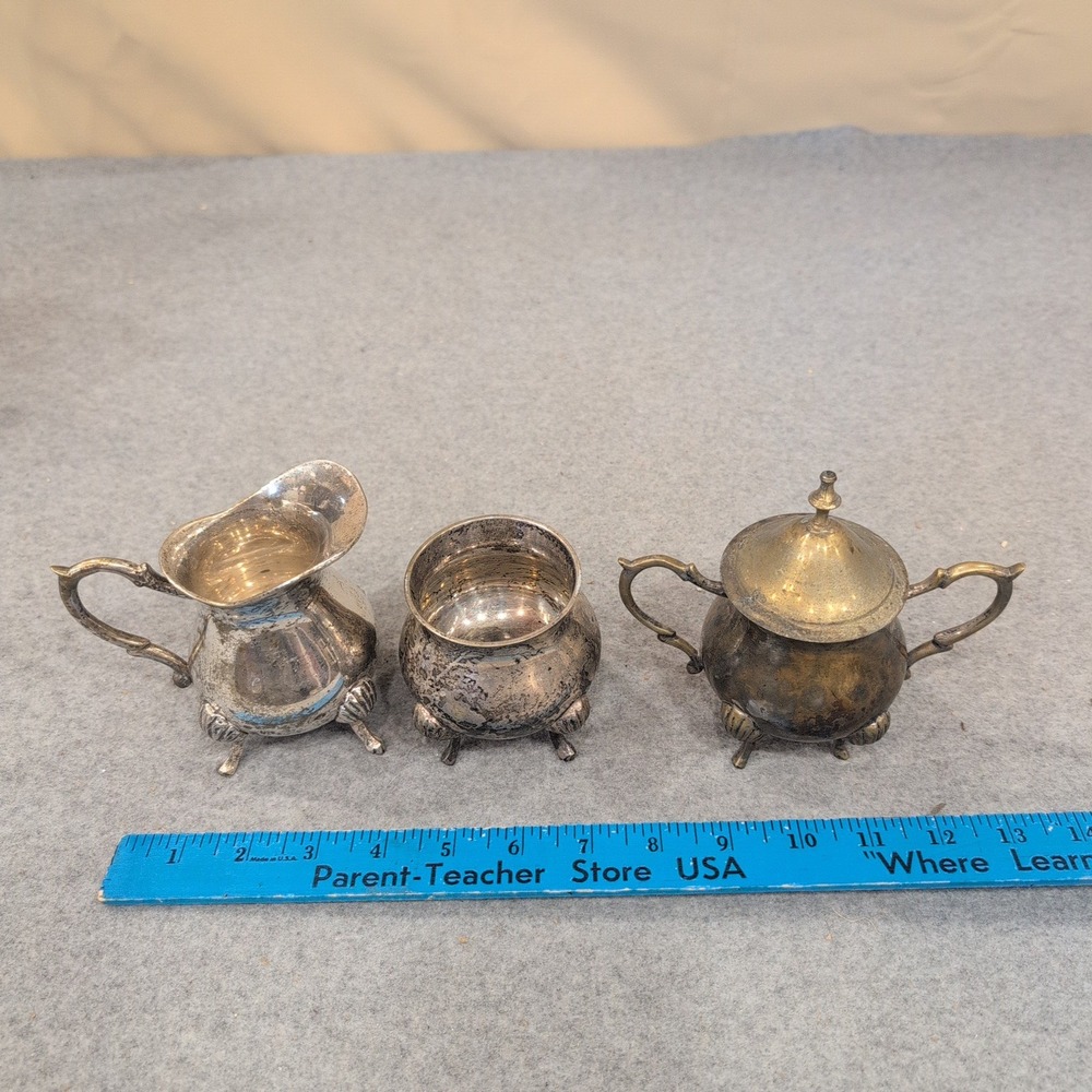 Vintage Miniature Silver Plate Tea Set Creamer Sugar Bowl Shell Feet 3pc - Picture 6 of 7